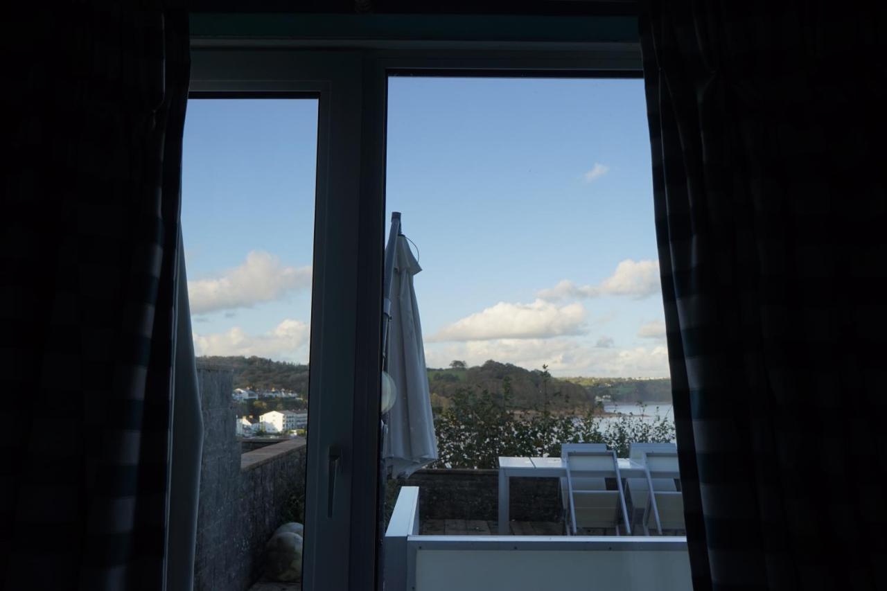 Beach House With Sea Views Over Saundersfoot Bay Екстериор снимка